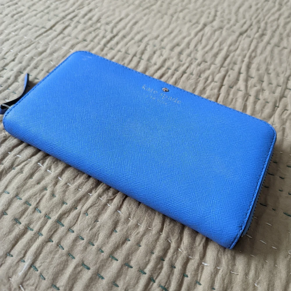 🌿KATE SPADE WALLET🌿 - Picture 1 of 9